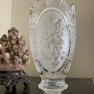 Vintage clear Krystal 10” vase Zajecar.